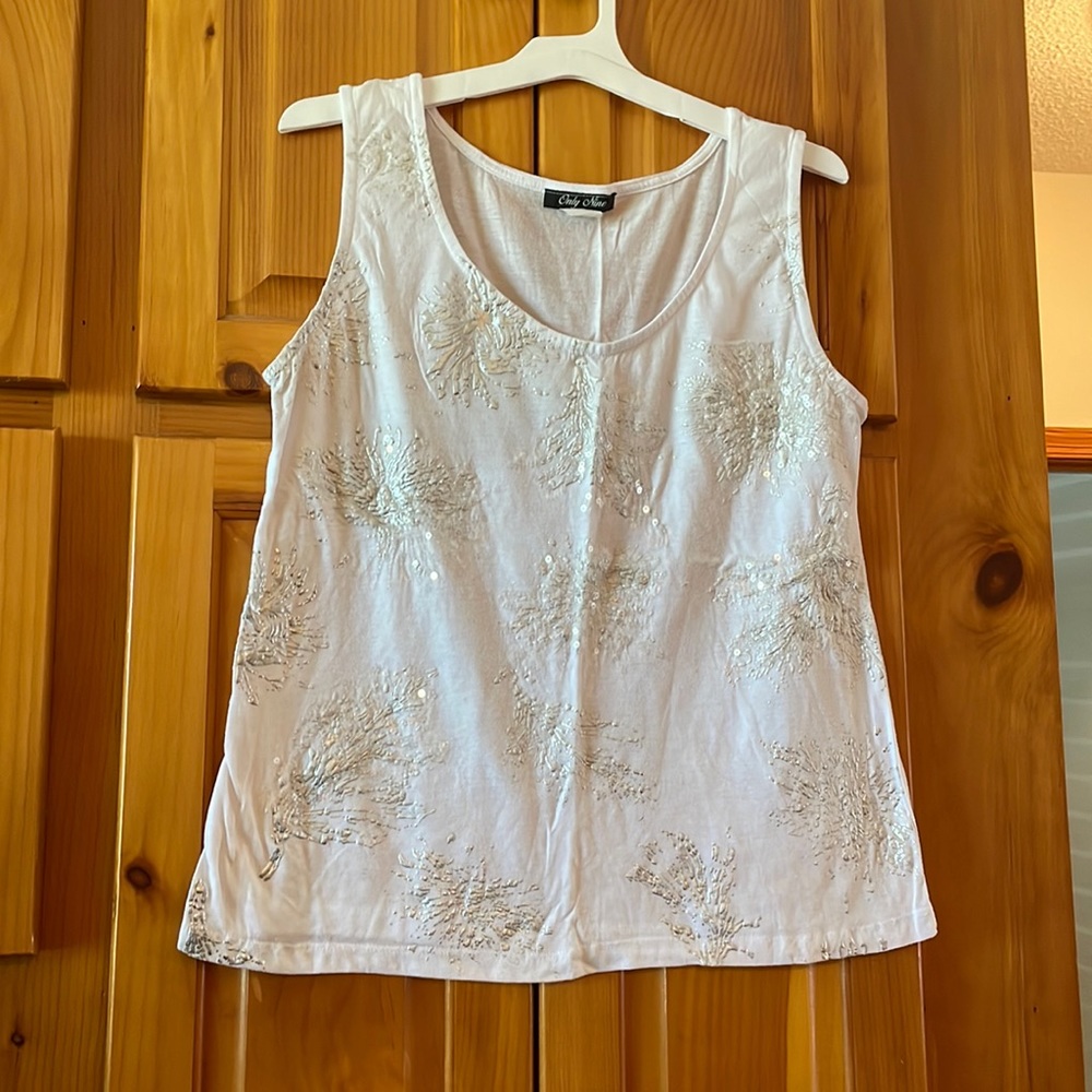 Women’s tank top
